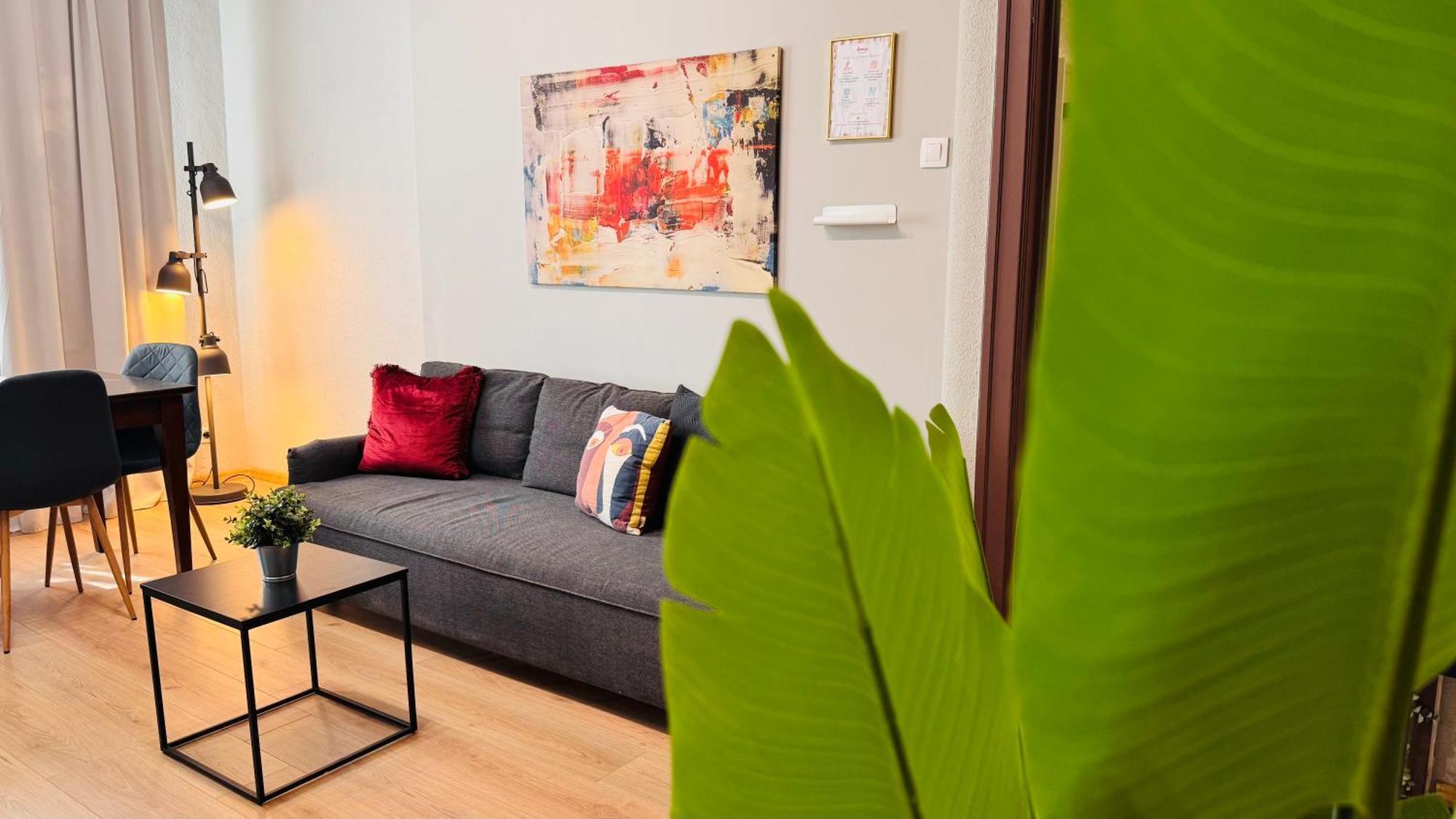 Ideal Home - Spacious & Modern Accommodation Near Unirii Square Бухарест Номер фото
