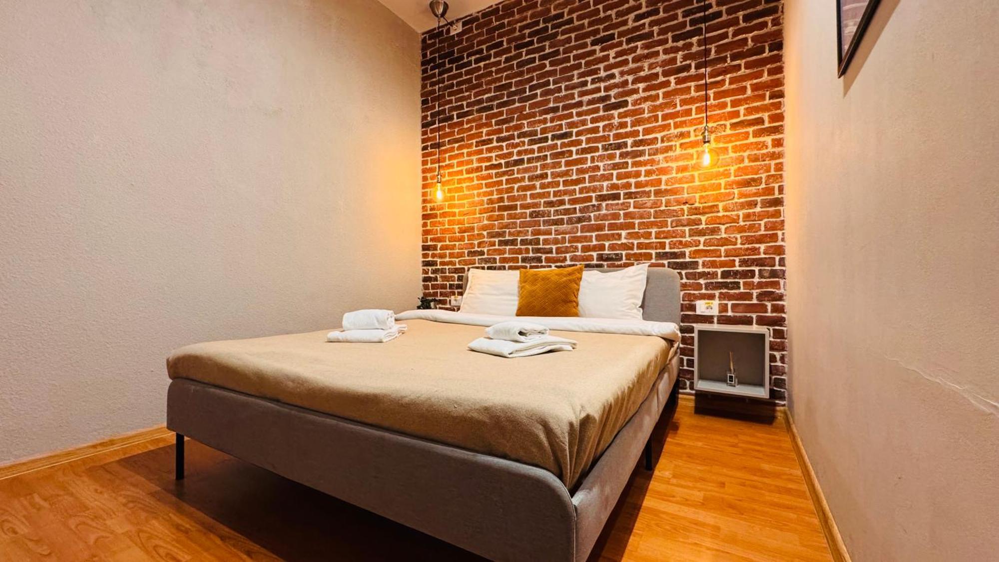 Ideal Home - Spacious & Modern Accommodation Near Unirii Square Бухарест Номер фото