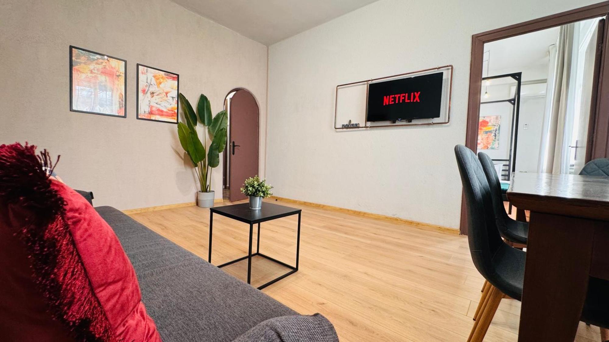 Ideal Home - Spacious & Modern Accommodation Near Unirii Square Бухарест Номер фото