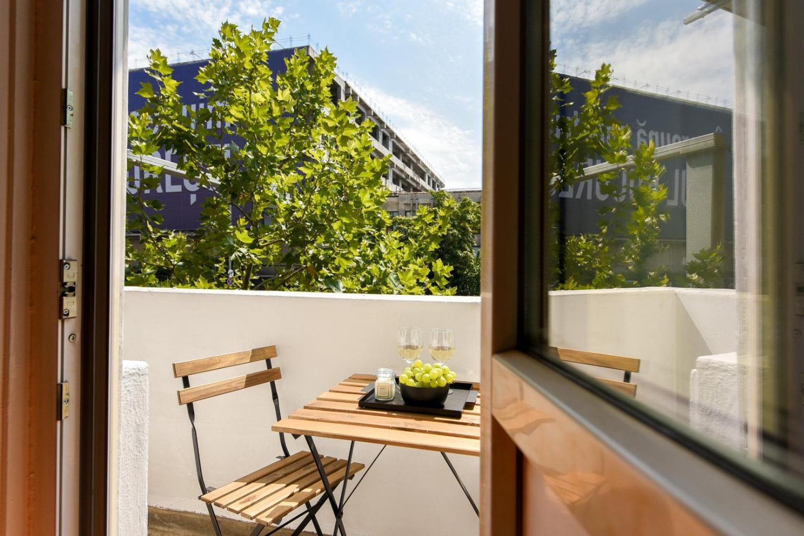 Ideal Home - Spacious & Modern Accommodation Near Unirii Square Бухарест Экстерьер фото