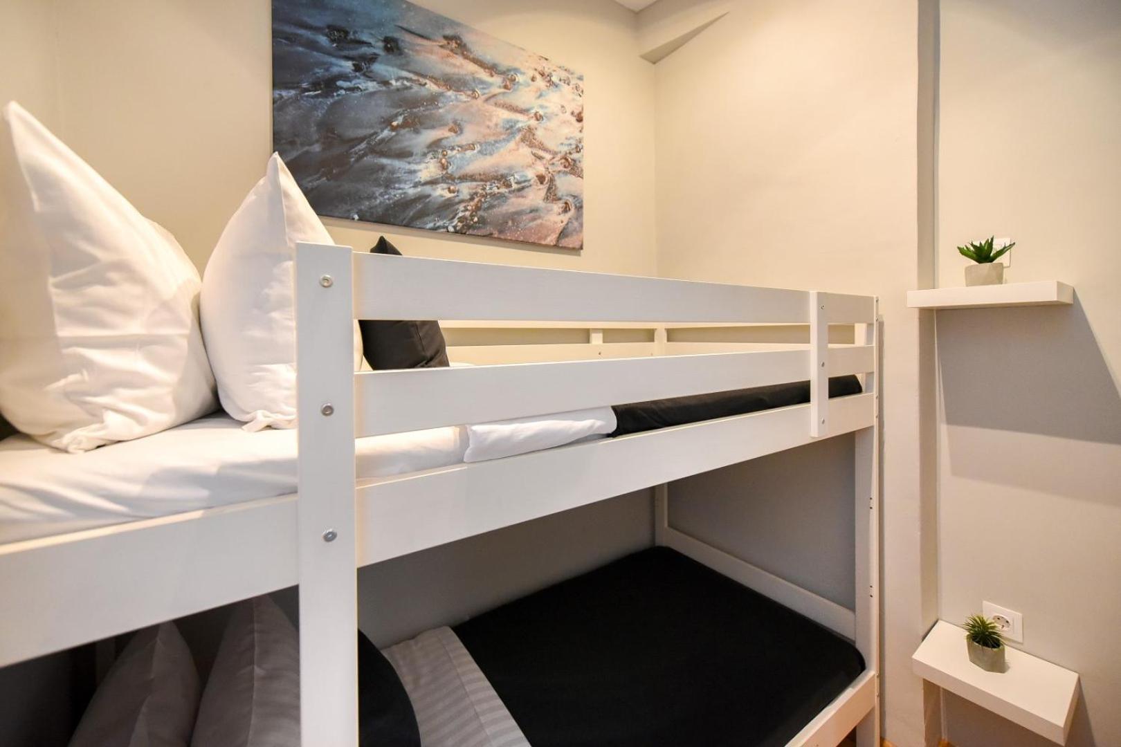 Ideal Home - Spacious & Modern Accommodation Near Unirii Square Бухарест Экстерьер фото